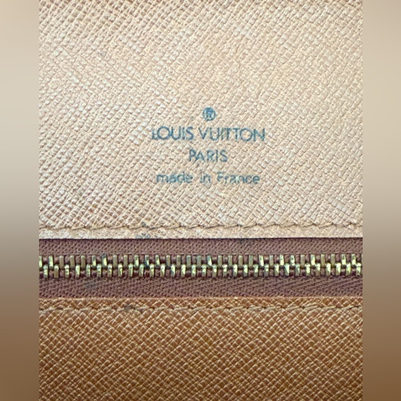 LOUIS VUITTON Monogram Monceau 28 Handbag - Picture 10 of 14